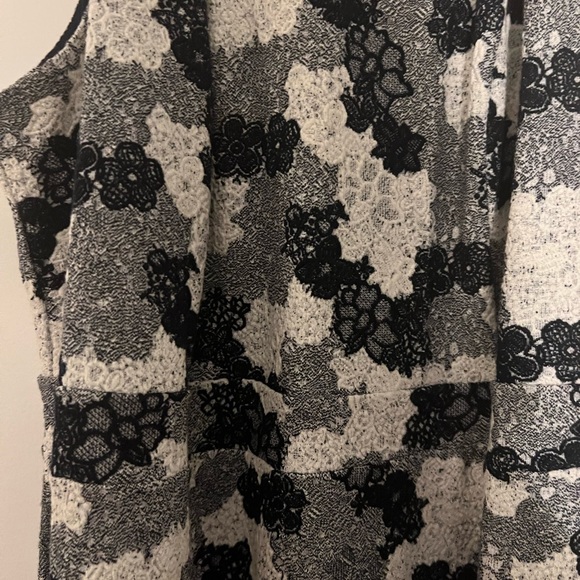 Navy and white brocade halter dress - 3X - Picture 2 of 4